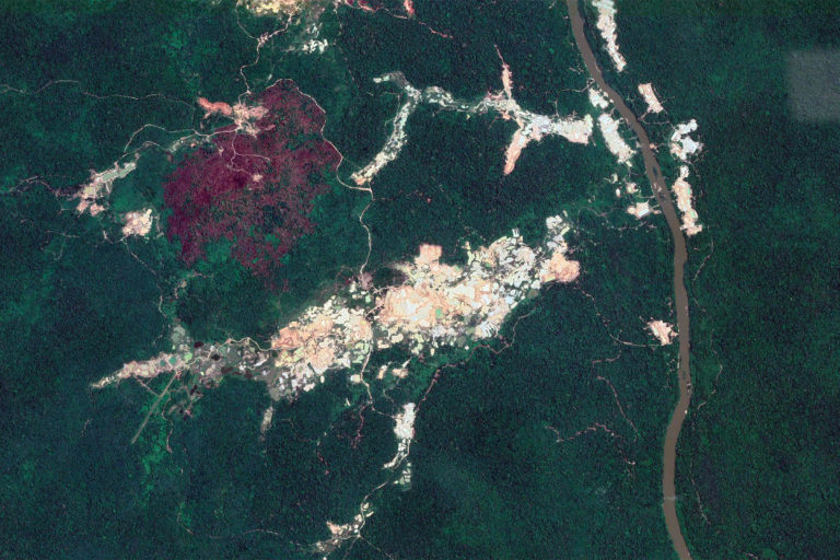 Gold mining in the Kayapó Indigenous Territory in 2022. Image credit: NASA