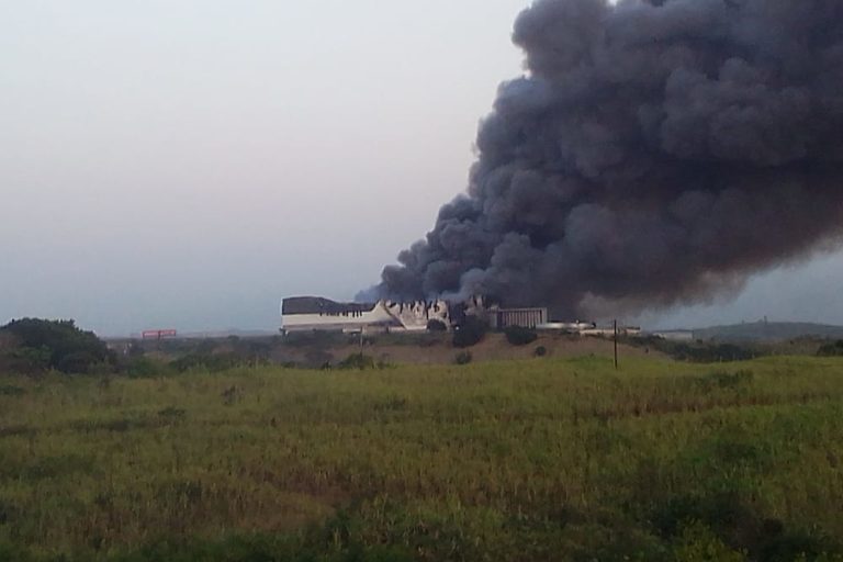 UPL chemical warehouse on fire outside Durban, South Africa. Image by Sbonelo Dlamini.
